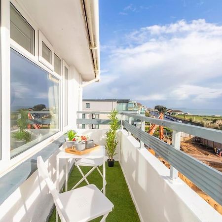 Breath Taking Sea View 2 Bedroom Sleeps 6- Parking Bournemouth Dış mekan fotoğraf