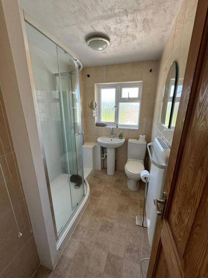 Breath Taking Sea View 2 Bedroom Sleeps 6- Parking Bournemouth Dış mekan fotoğraf